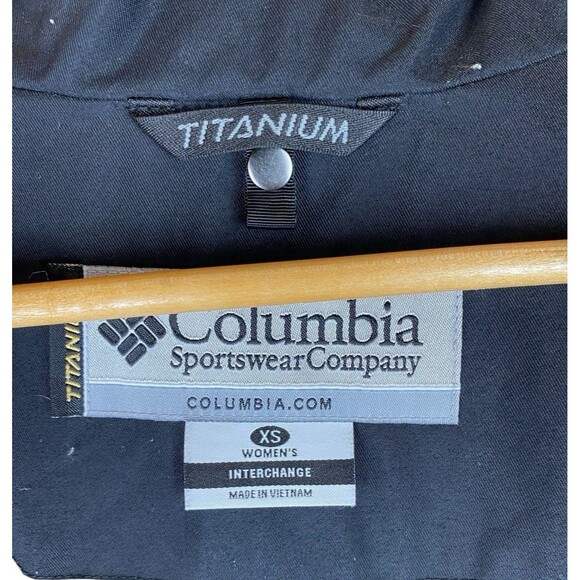Columbia Titanium Omni-Tech Women's XS Insulated Waterproof Hooded Jacket Ski - Picture 3 of 12